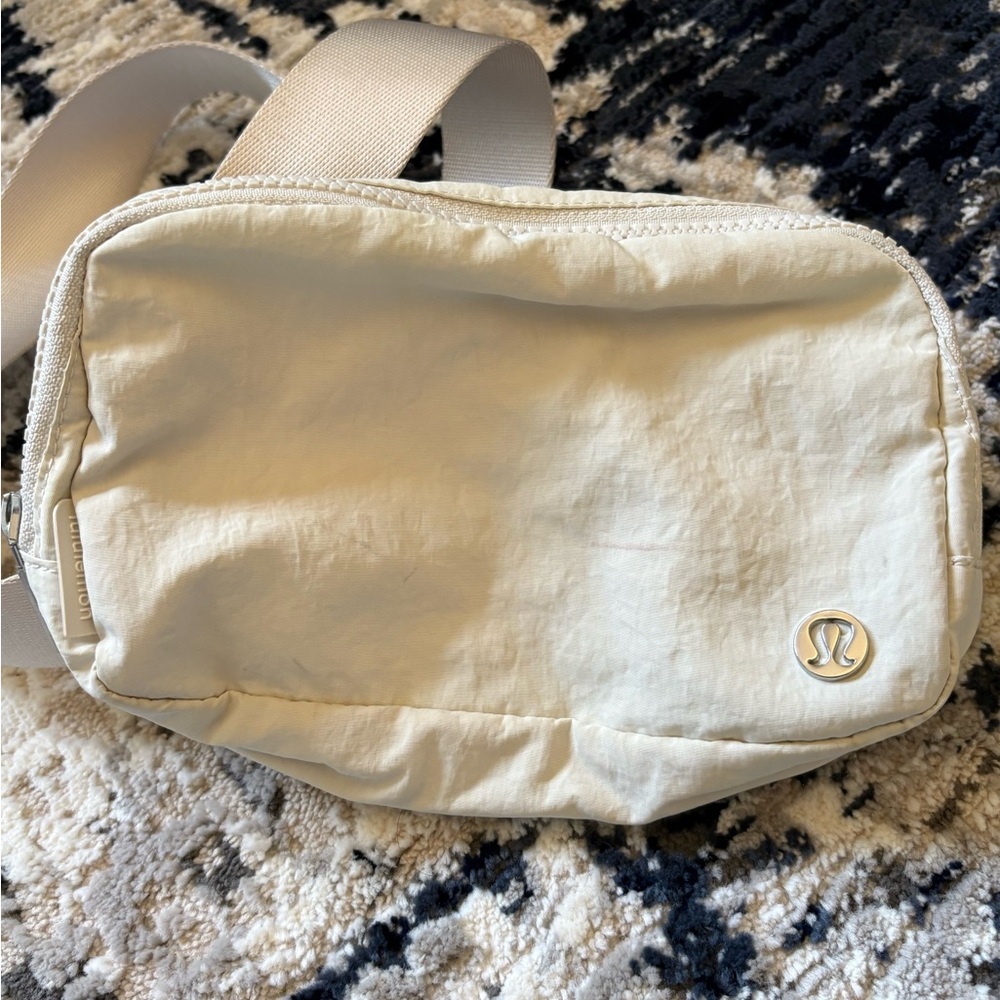 Lululemon Ivory Belt Bag 1L